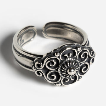 Sølje Ring by Sylvsmidja